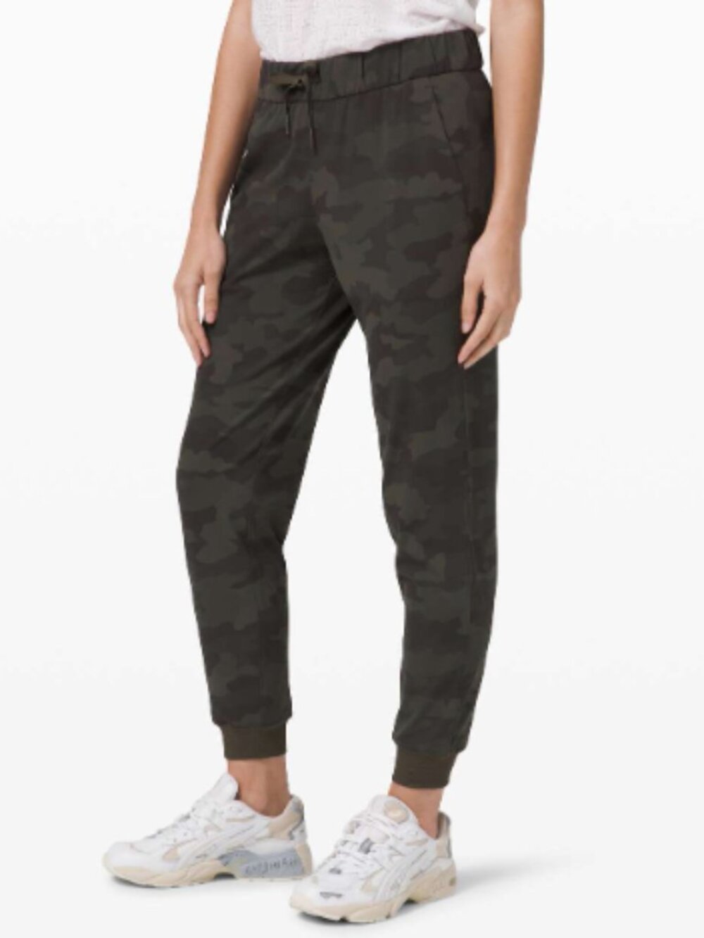 Lululemon On the Fly Jogger 28" *Luxtreme - Size 8